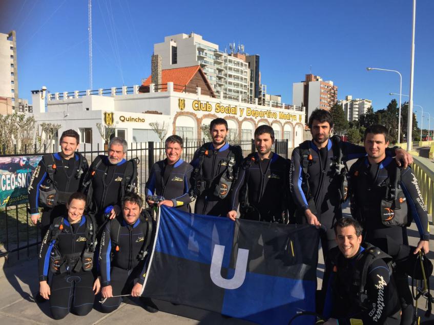 De derecha a izquierda y de arriba para abajo: (1) Francisco Crossetti (2) Arturo Crossetti -p- (3) Juan Ignacio Hermida Pini (4) Manuel Toscano (5) Arturo Crossetti -h- (6) Santiago Mitjans (7) Juan Martin Armano (8) Teresa Pique (9) Tomas M. Allende (10) Santiago Van Geldren